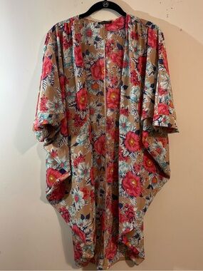 Jella Couture Floral Open-Front Kimono women’s medium tan Pink Blue Flower